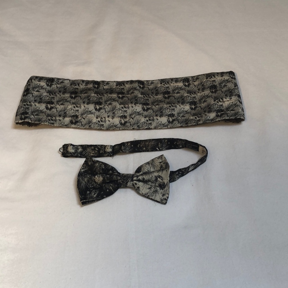 Gianni Versace silk bow ties and cummerbund set